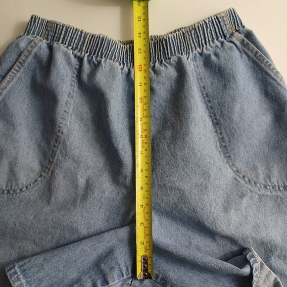 Vintage Sport Timer Mom Jeans Denim Shorts Size 14 Blue -Elastic Waist -Pockets - Picture 8 of 12